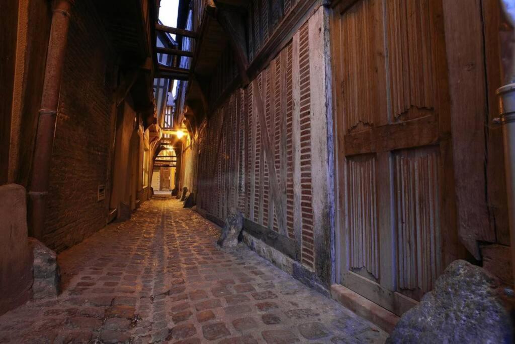 Colibri Studio Coeur De Ville Mon Groom Τρουά Εξωτερικό φωτογραφία